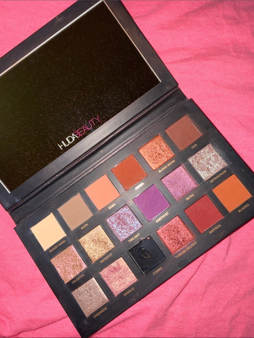 HUDA BEAUTY Desert Dusk Eyeshadow Palette - Rose, Copper, Gold Tones